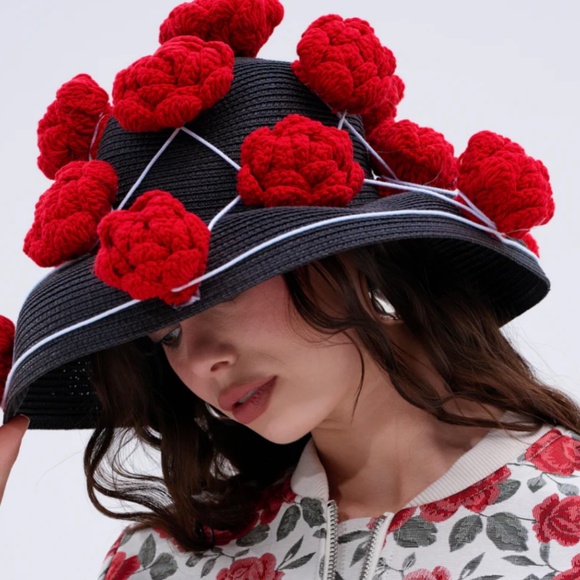 AKIRA Accessories - EPITOME OF LUXURY HAT - O/S